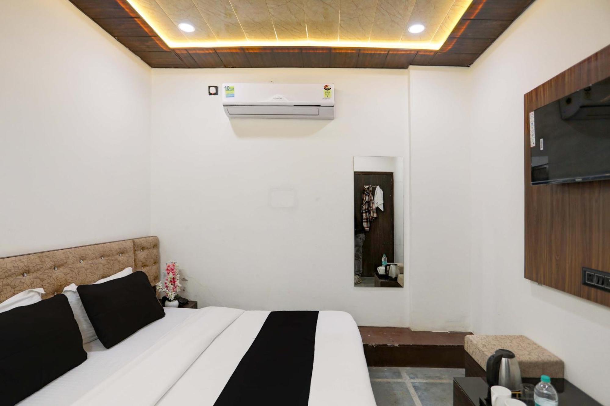 Collection O Park Paradise Delhi  Luaran gambar